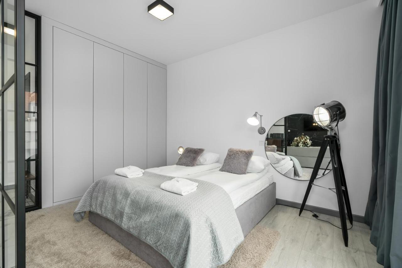 Apartments Poznan Chwaliszewo Residence With Free Garage By Noclegi Renters エクステリア 写真
