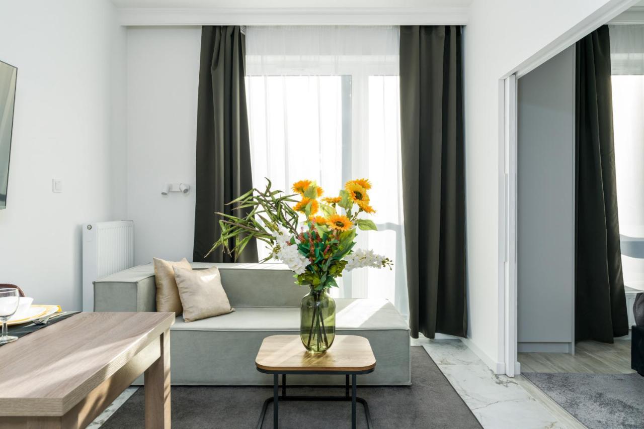 Apartments Poznan Chwaliszewo Residence With Free Garage By Noclegi Renters エクステリア 写真