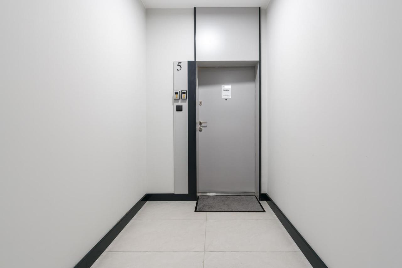 Apartments Poznan Chwaliszewo Residence With Free Garage By Noclegi Renters エクステリア 写真